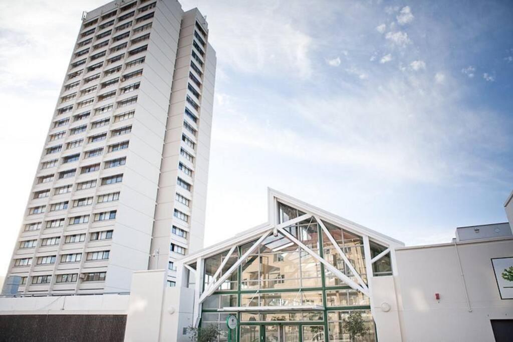 Perfect Lock Up & Go Apartment Cape Town